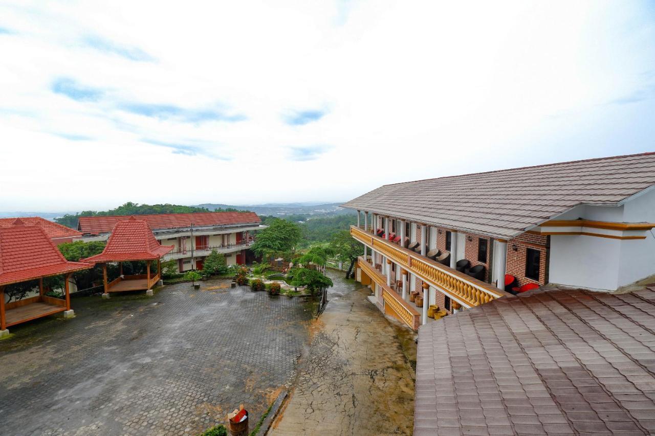 Oyo 3125 Hotel Taman Sari Семаранг Экстерьер фото